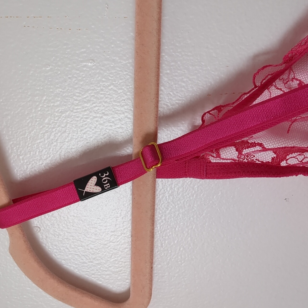 Victorias Sexret Lowcut Demi Bra 36 B - Picture 5 of 6